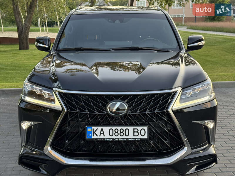 Позашляховик / Кросовер Lexus LX 2018 в 