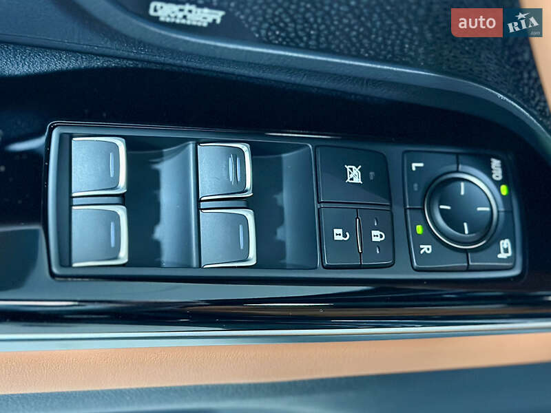 Внедорожник / Кроссовер Lexus LX 2022 в Киеве