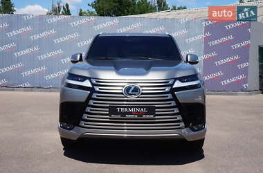 Внедорожник / Кроссовер Lexus LX 2022 в 