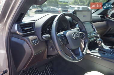 Внедорожник / Кроссовер Lexus LX 2022 в 