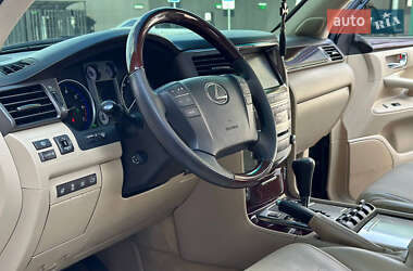 Позашляховик / Кросовер Lexus LX 2011 в 