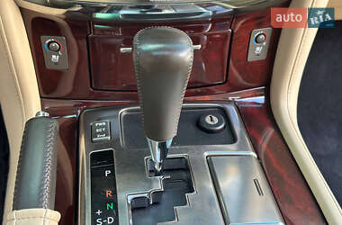 Позашляховик / Кросовер Lexus LX 2011 в 