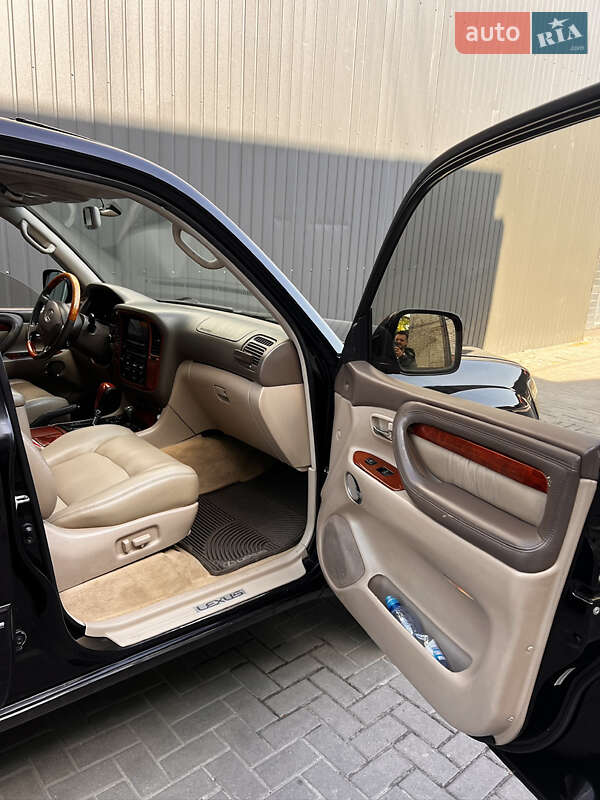 Позашляховик / Кросовер Lexus LX 2001 в Львові