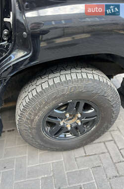 Внедорожник / Кроссовер Lexus LX 2001 в 