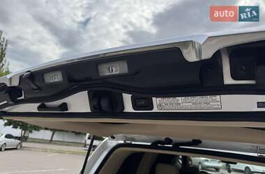 Позашляховик / Кросовер Lexus LX 2017 в 