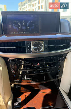 Внедорожник / Кроссовер Lexus LX 2016 в 