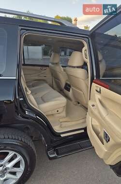 Внедорожник / Кроссовер Lexus LX 2008 в 