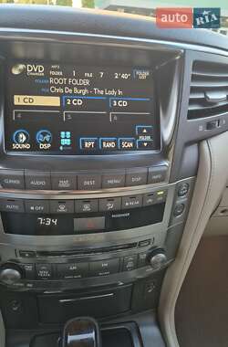 Внедорожник / Кроссовер Lexus LX 2008 в 