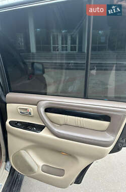 Позашляховик / Кросовер Lexus LX 2000 в 