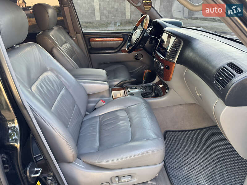 Позашляховик / Кросовер Lexus LX 2005 в Одесі фото 27 Позашляховик / Кросовер Lexus LX 2005 в Одесі