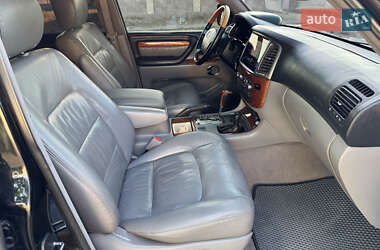 Внедорожник / Кроссовер Lexus LX 2005 в 