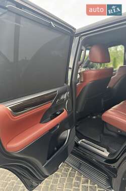 Позашляховик / Кросовер Lexus LX 2019 в 