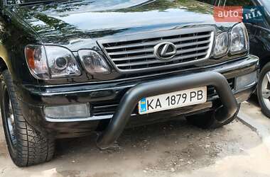 Внедорожник / Кроссовер Lexus LX 2000 в 