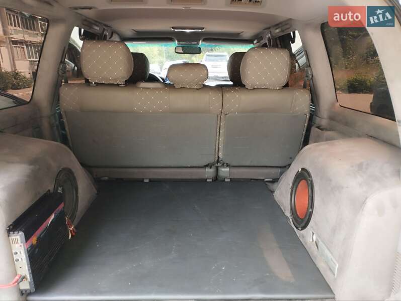 Позашляховик / Кросовер Lexus LX 2000 в Києві