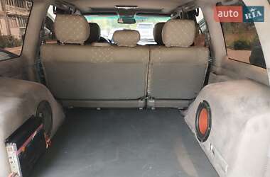 Внедорожник / Кроссовер Lexus LX 2000 в 