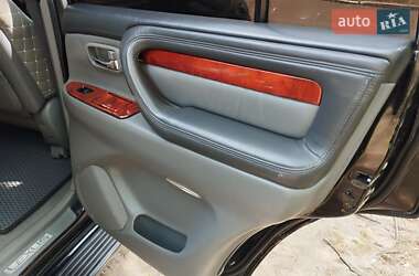 Внедорожник / Кроссовер Lexus LX 2000 в 