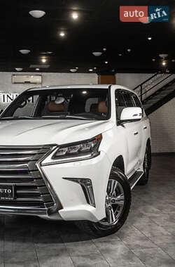 Позашляховик / Кросовер Lexus LX 2020 в 