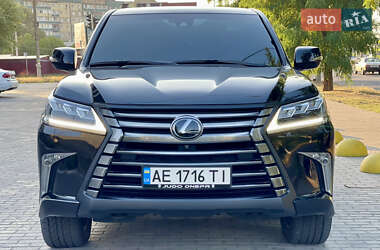 Внедорожник / Кроссовер Lexus LX 2017 в 