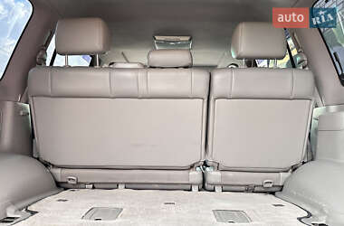 Позашляховик / Кросовер Lexus LX 2006 в 