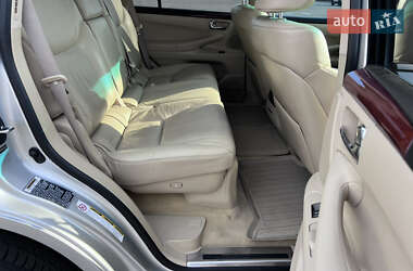 Позашляховик / Кросовер Lexus LX 2010 в 