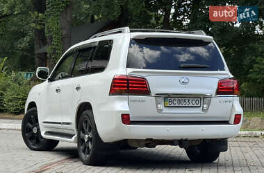 Позашляховик / Кросовер Lexus LX 2011 в 