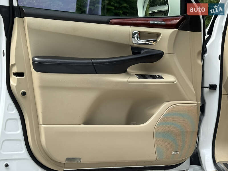 Позашляховик / Кросовер Lexus LX 2011 в Дрогобичі фото 70 Позашляховик / Кросовер Lexus LX 2011 в Дрогобичі