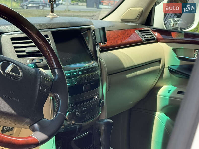 Позашляховик / Кросовер Lexus LX 2011 в Дрогобичі фото 72 Позашляховик / Кросовер Lexus LX 2011 в Дрогобичі