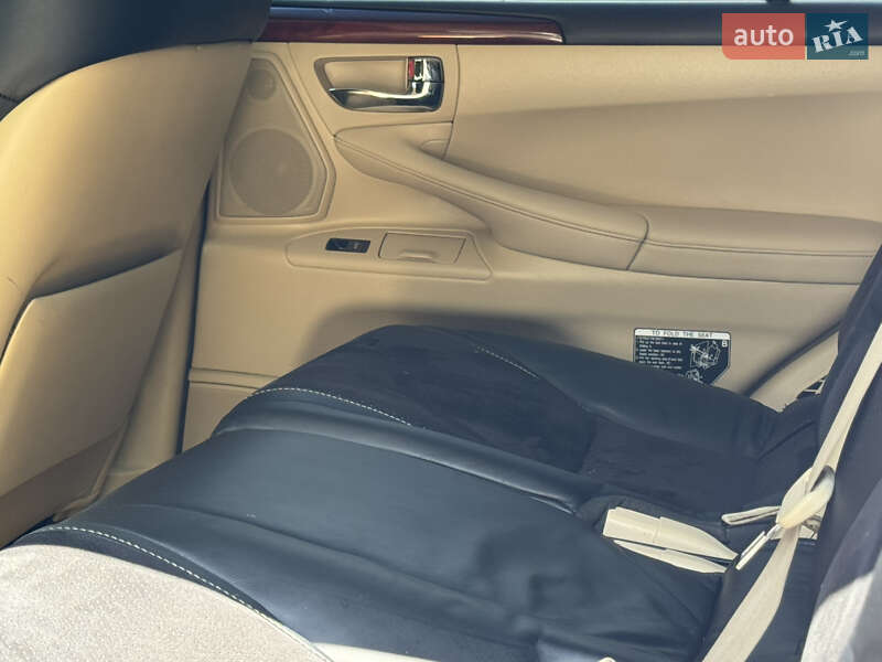 Позашляховик / Кросовер Lexus LX 2011 в Дрогобичі фото 107 Позашляховик / Кросовер Lexus LX 2011 в Дрогобичі