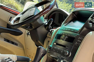 Позашляховик / Кросовер Lexus LX 2011 в 
