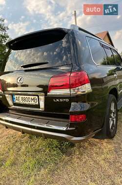 Внедорожник / Кроссовер Lexus LX 2013 в 