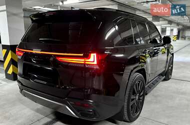 Позашляховик / Кросовер Lexus LX 2023 в 
