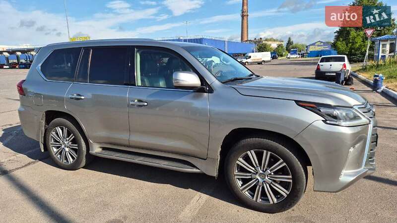 Внедорожник / Кроссовер Lexus LX 2016 в Львове