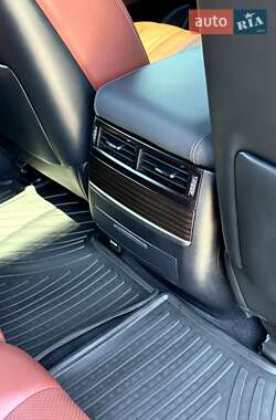 Позашляховик / Кросовер Lexus LX 2019 в 
