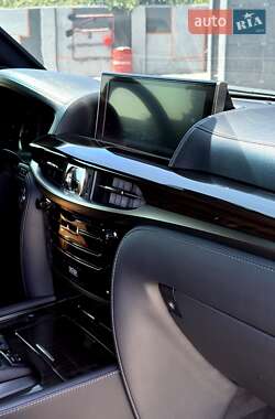 Позашляховик / Кросовер Lexus LX 2019 в 