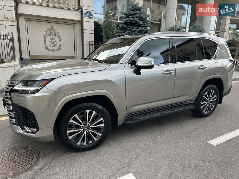 Внедорожник / Кроссовер Lexus LX 2022 в Киеве