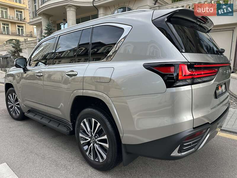 Внедорожник / Кроссовер Lexus LX 2022 в Киеве