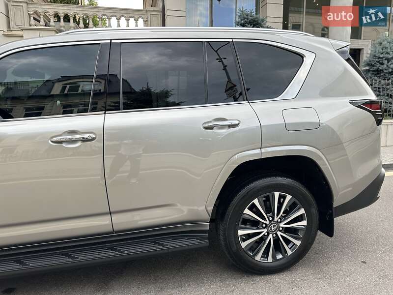 Внедорожник / Кроссовер Lexus LX 2022 в Киеве
