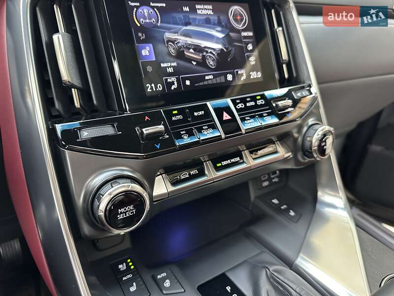 Внедорожник / Кроссовер Lexus LX 2022 в Киеве