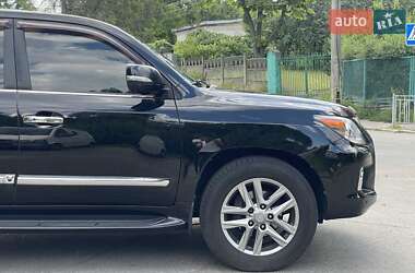 Позашляховик / Кросовер Lexus LX 2012 в 
