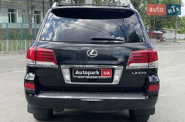 Позашляховик / Кросовер Lexus LX 2012 в 