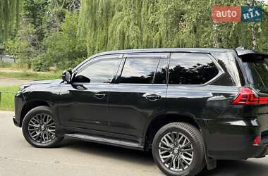 Внедорожник / Кроссовер Lexus LX 2016 в 