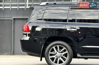 Позашляховик / Кросовер Lexus LX 2010 в 