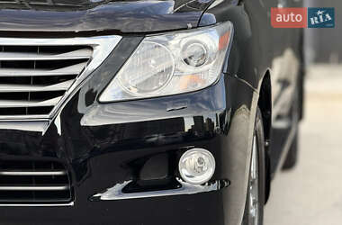 Позашляховик / Кросовер Lexus LX 2010 в 
