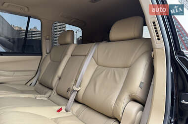 Позашляховик / Кросовер Lexus LX 2010 в 