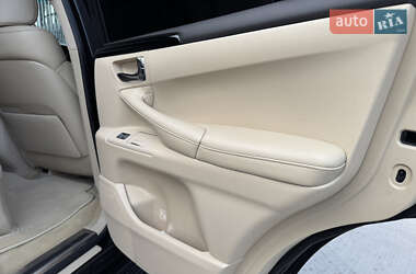 Позашляховик / Кросовер Lexus LX 2010 в 