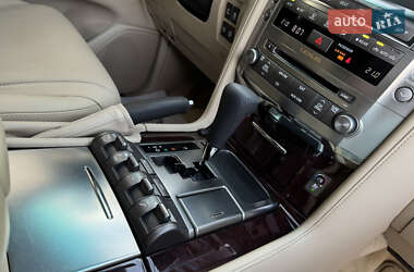 Позашляховик / Кросовер Lexus LX 2010 в 