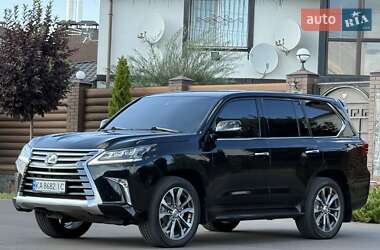 Внедорожник / Кроссовер Lexus LX 2017 в 