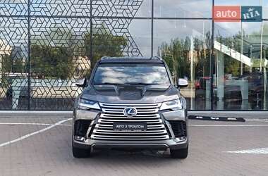Внедорожник / Кроссовер Lexus LX 2023 в 