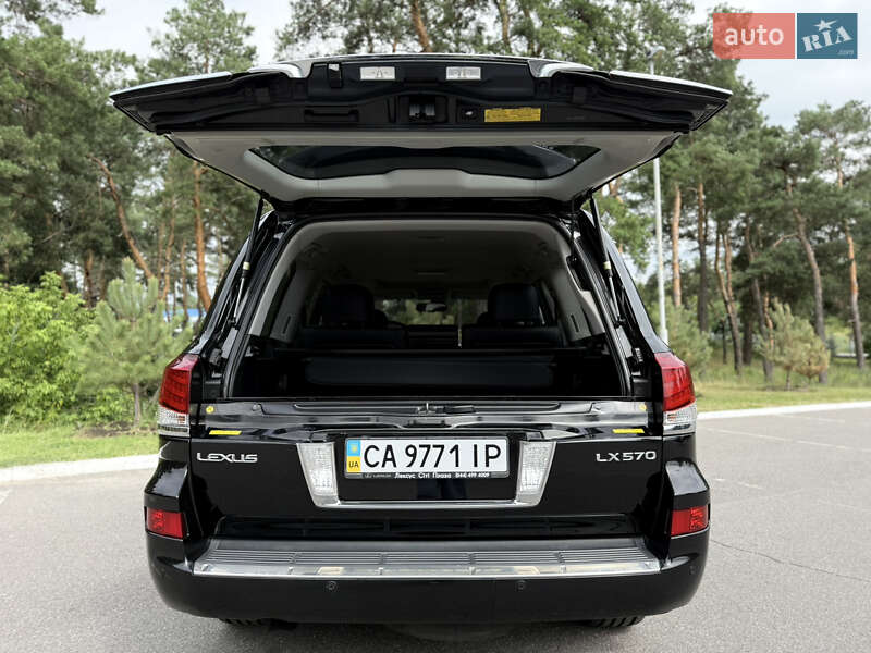 Внедорожник / Кроссовер Lexus LX 2012 в Киеве