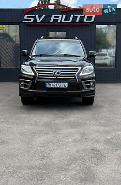 Позашляховик / Кросовер Lexus LX 2014 в 